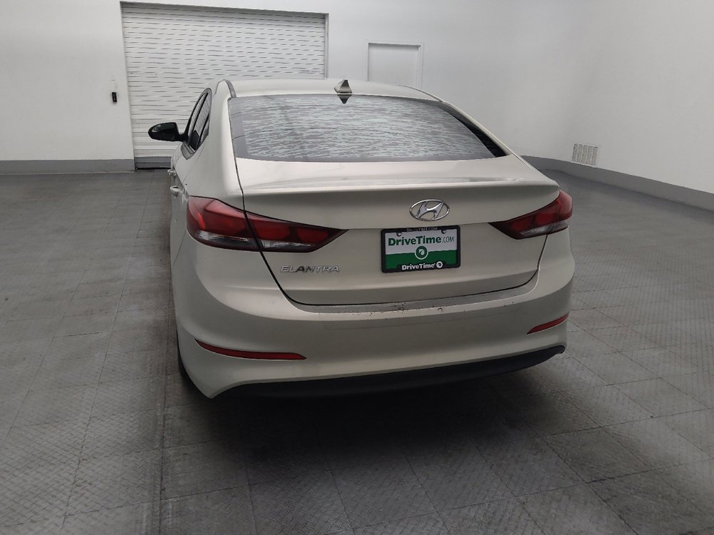 Used 2017 Hyundai Elantra SE image 6