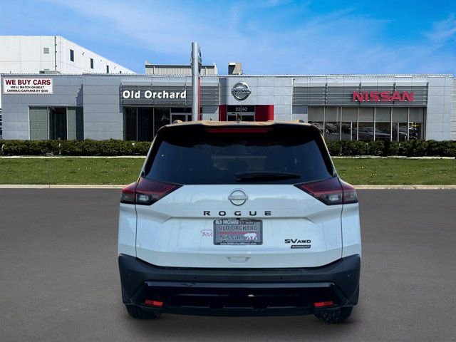 Used 2023 Nissan Rogue SV w/ SV Premium B Package image 5