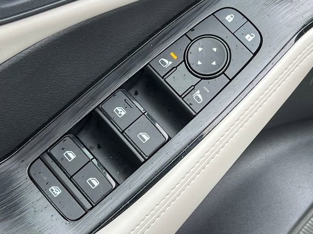 Used 2023 Nissan Rogue SV w/ SV Premium B Package AWD/4WD image 15