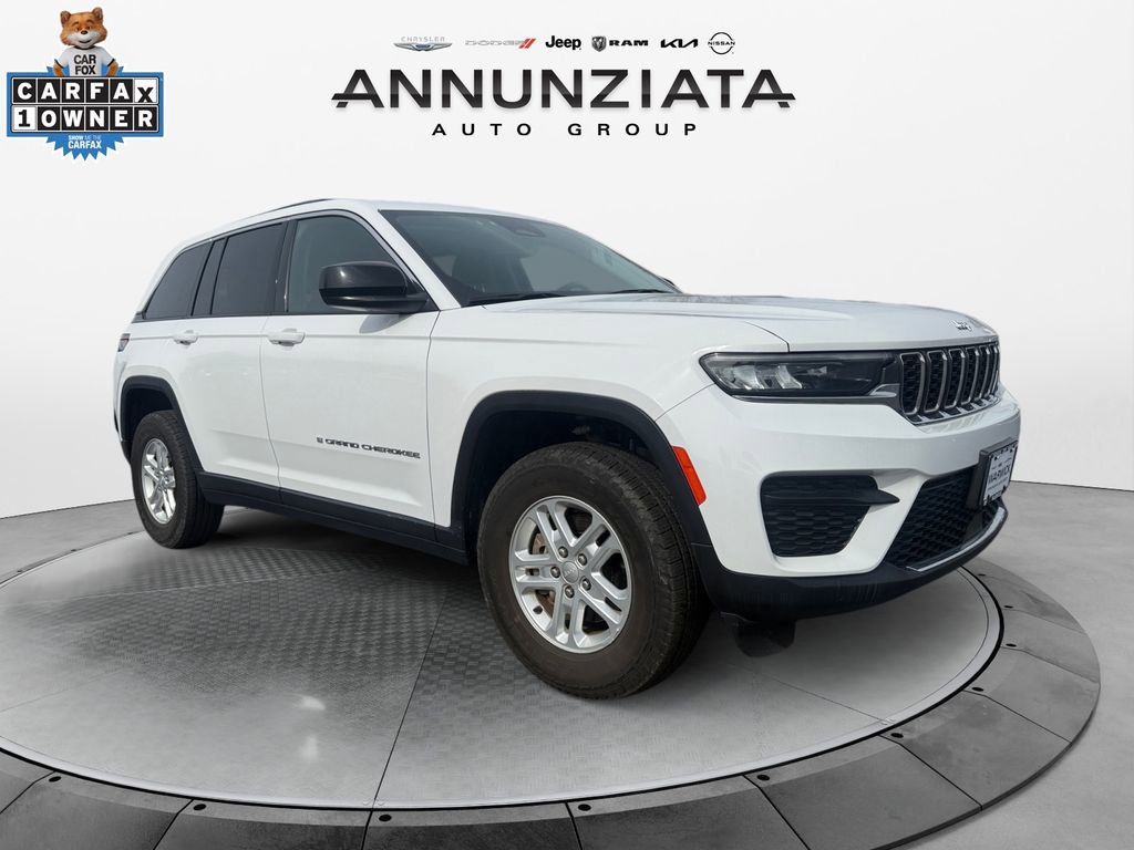Used 2023 Jeep Grand Cherokee Laredo AWD/4WD image 7