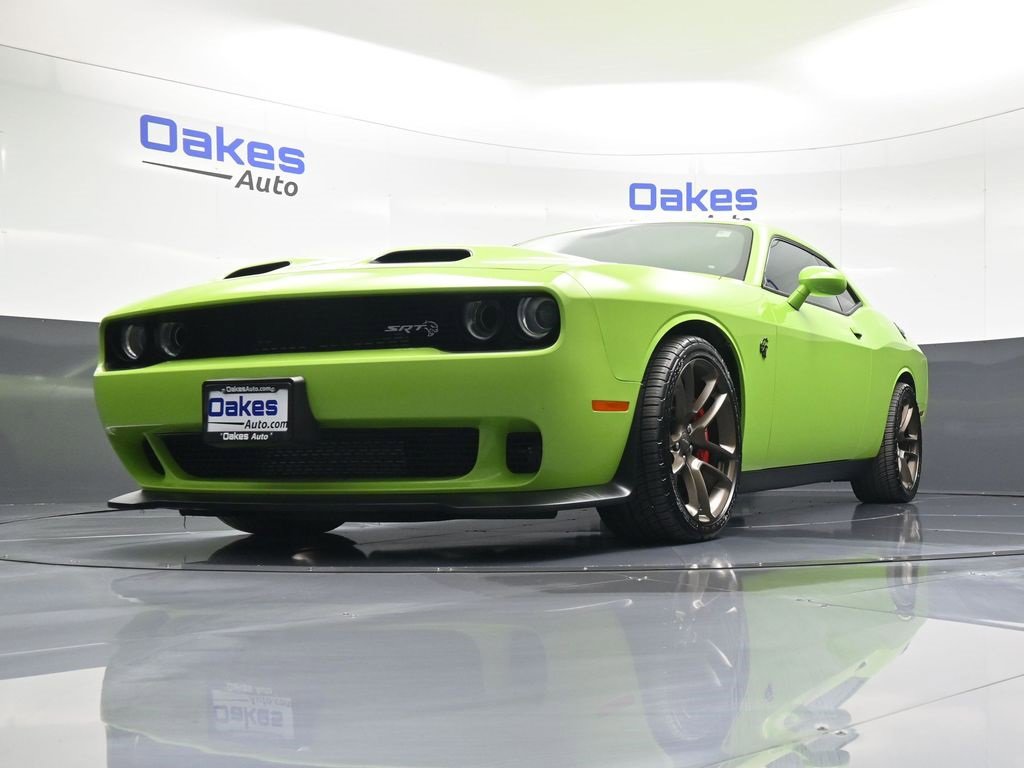 Used 2019 Dodge Challenger SRT Hellcat Redeye image 32