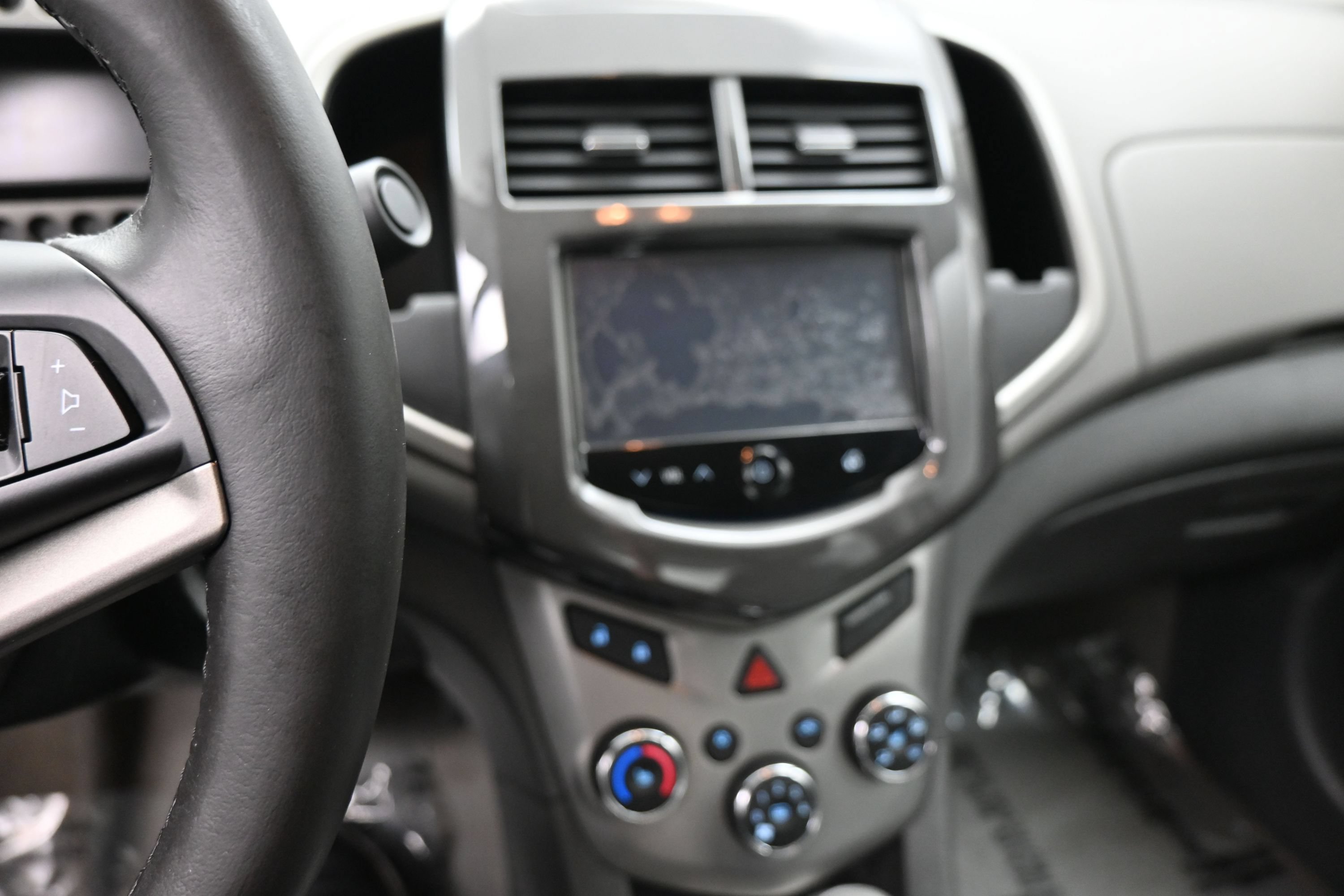 Used 2015 Chevrolet Sonic LTZ FWD image 15