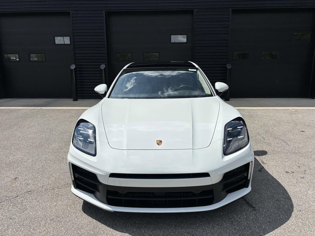 New 2025 Porsche Panamera image 13