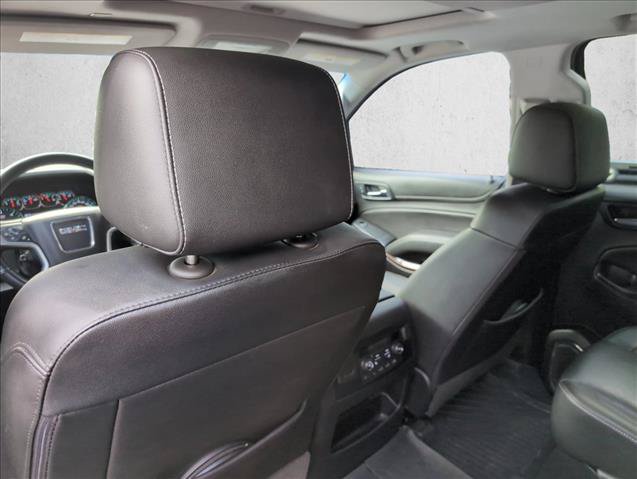 Used 2018 GMC Yukon SLT w/ Premium Edition AWD/4WD image 22