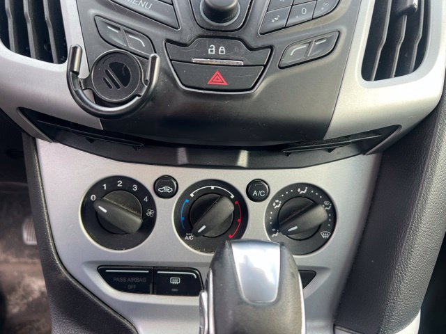 Used 2013 Ford Focus SE FWD image 16