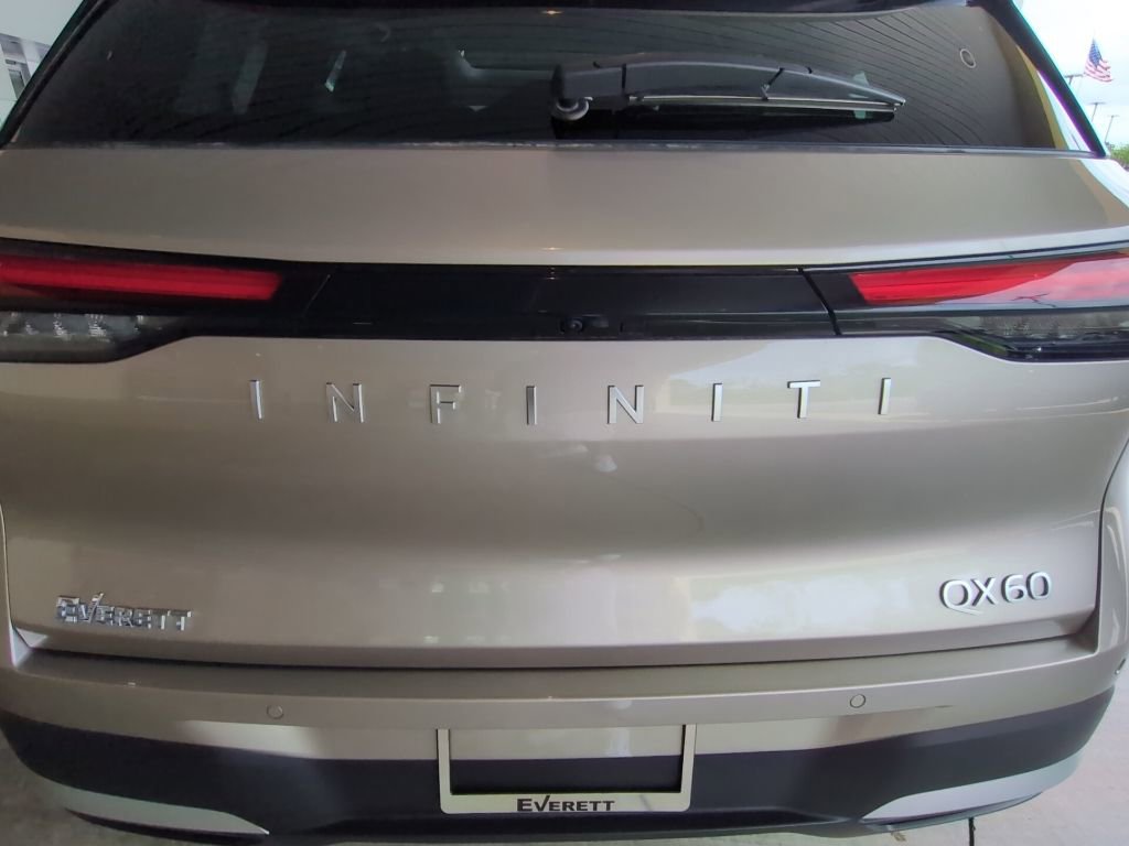 Used 2026 INFINITI QX60 Luxe w/ Cargo Package FWD image 32