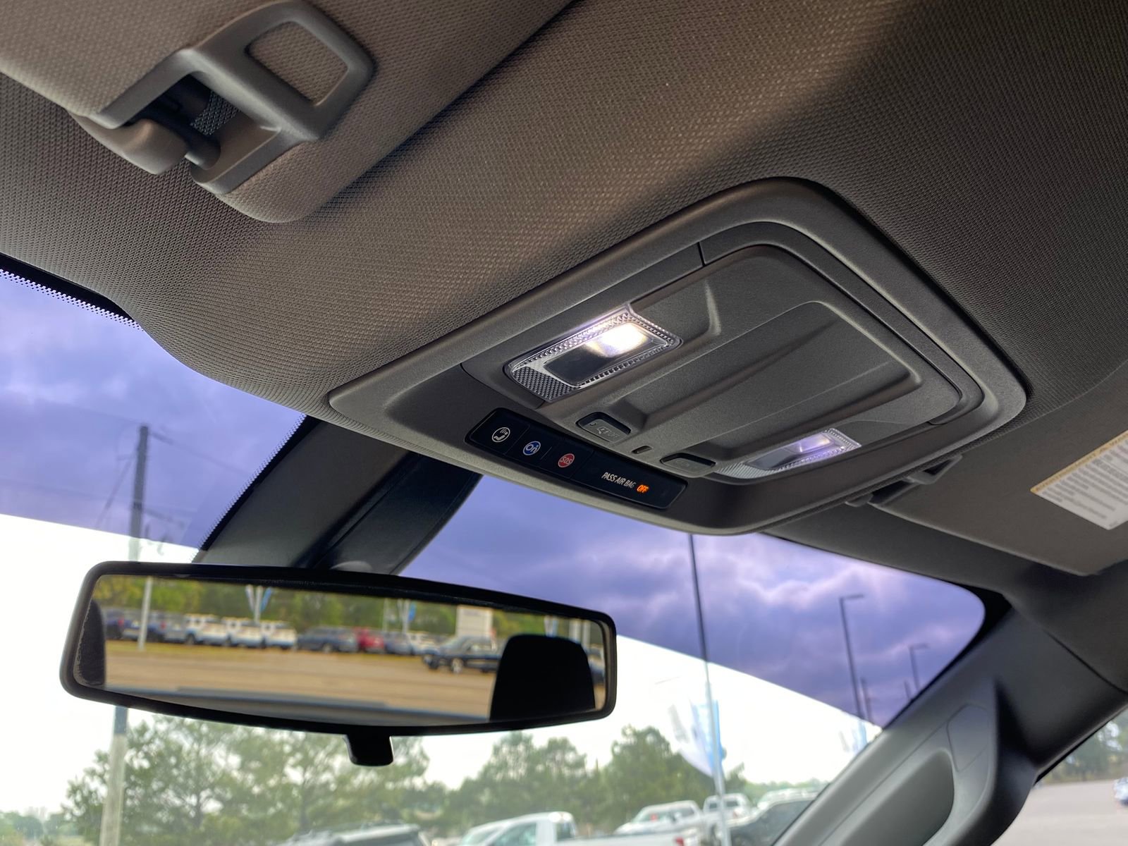 Used 2021 Chevrolet Silverado 1500 Custom image 25