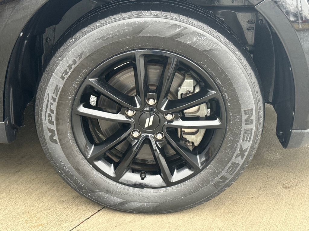 Used 2019 Dodge Journey SE w/ Blacktop Package image 11