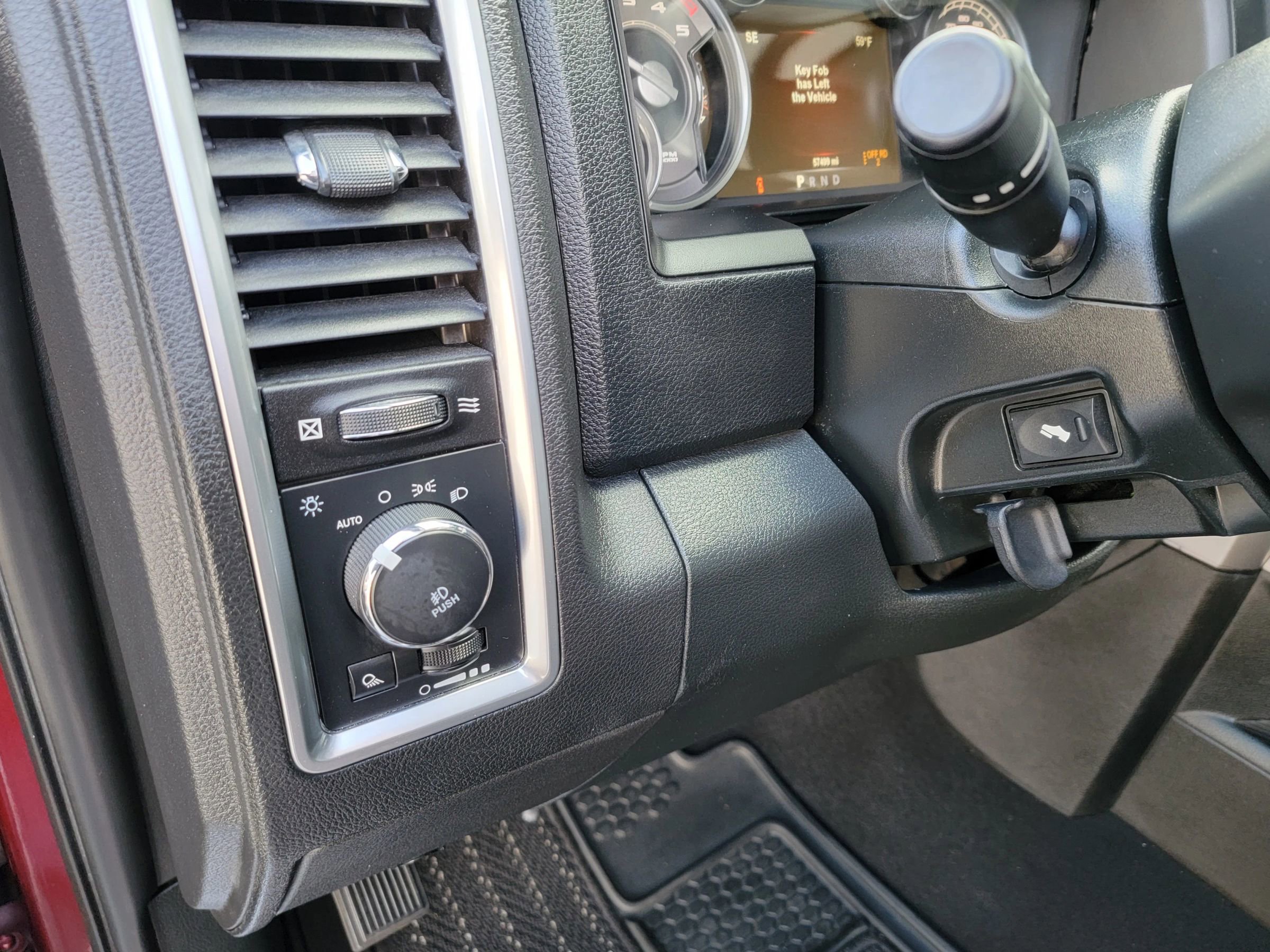 Used 2018 RAM 1500 Limited image 24