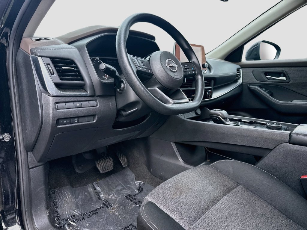 Used 2023 Nissan Rogue SV AWD/4WD image 10