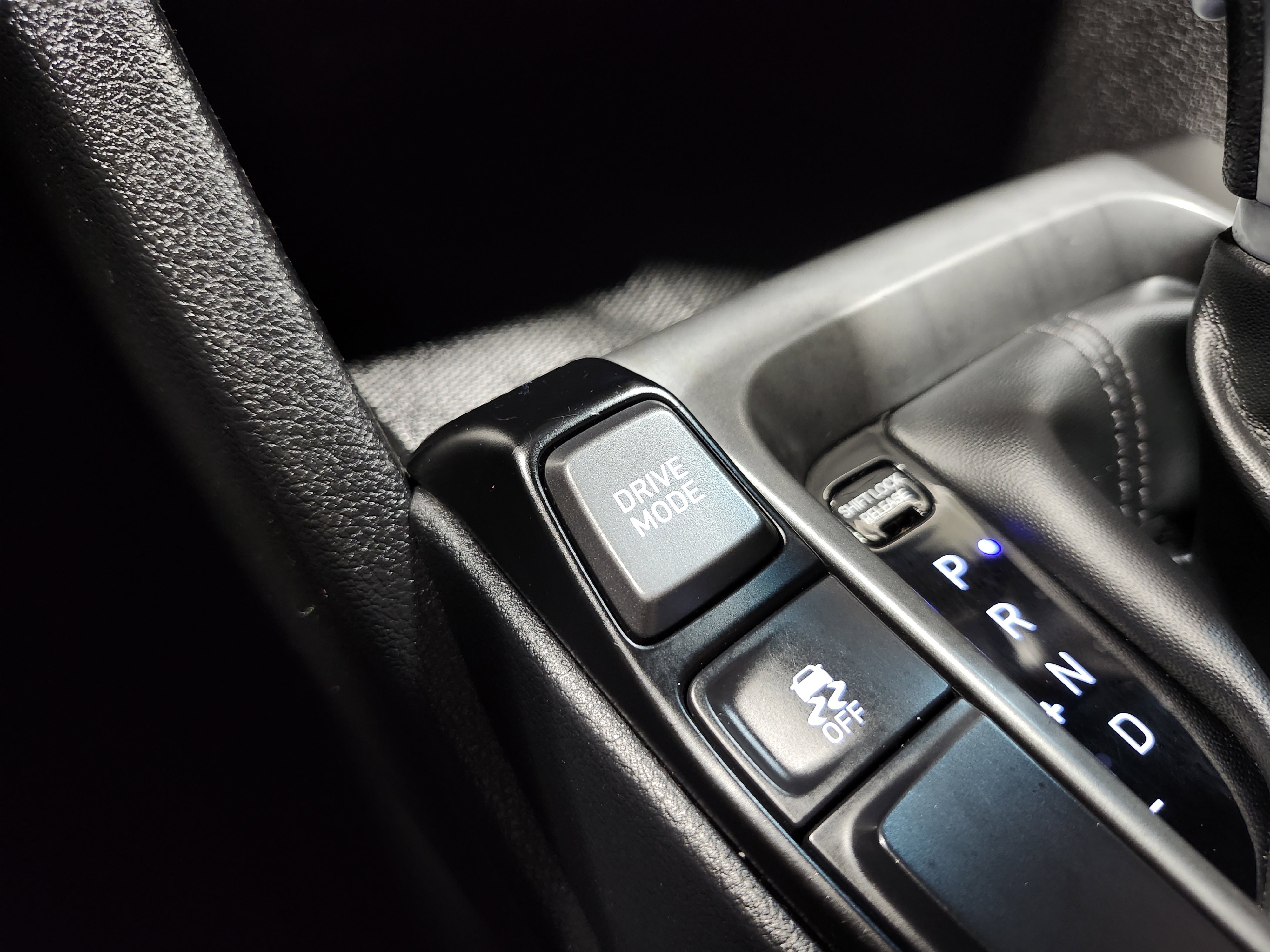 Used 2019 Hyundai Veloster 2.0 image 8