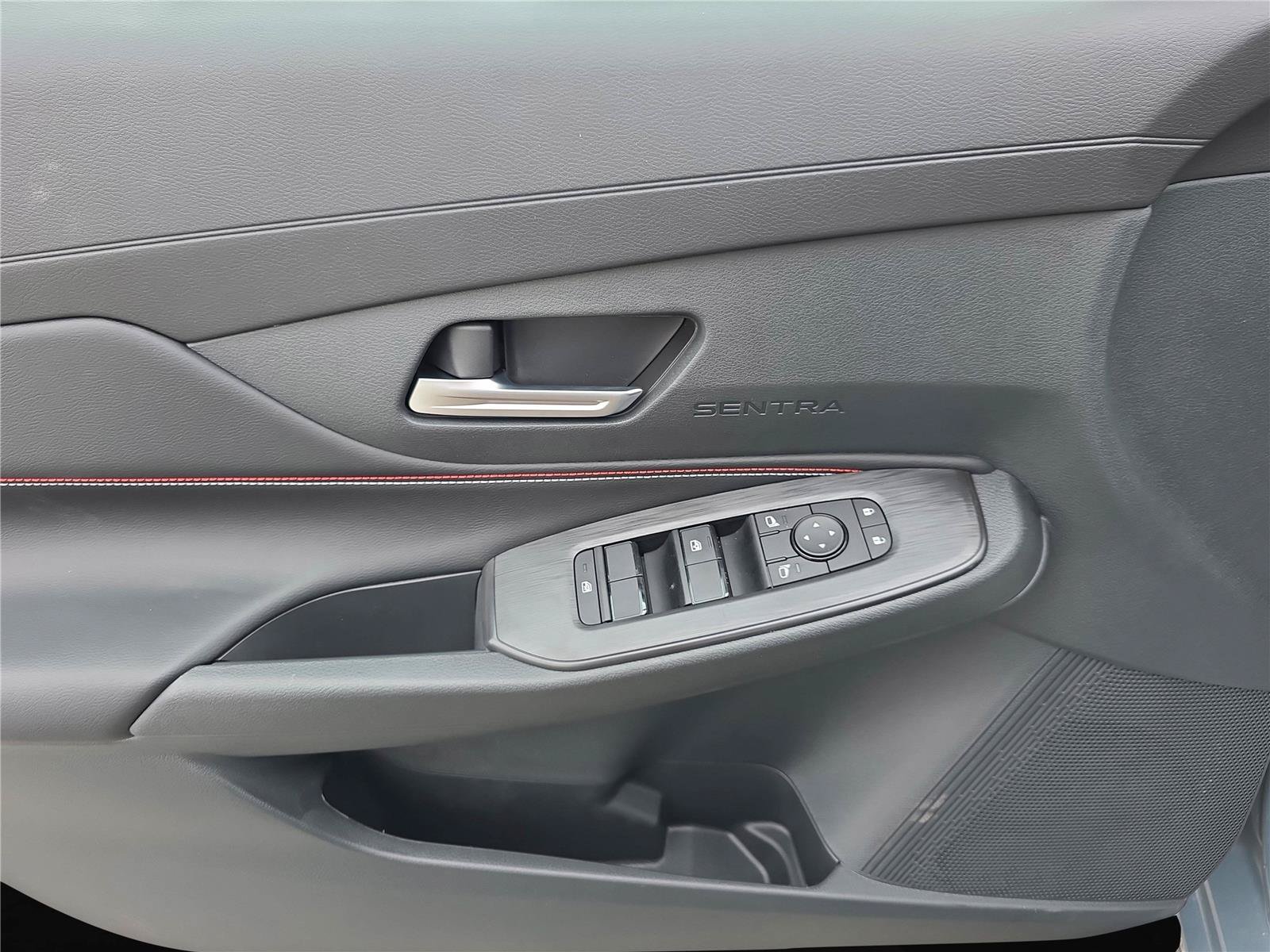 New 2026 Nissan Sentra SR w/ Floor Mat Package FWD image 22