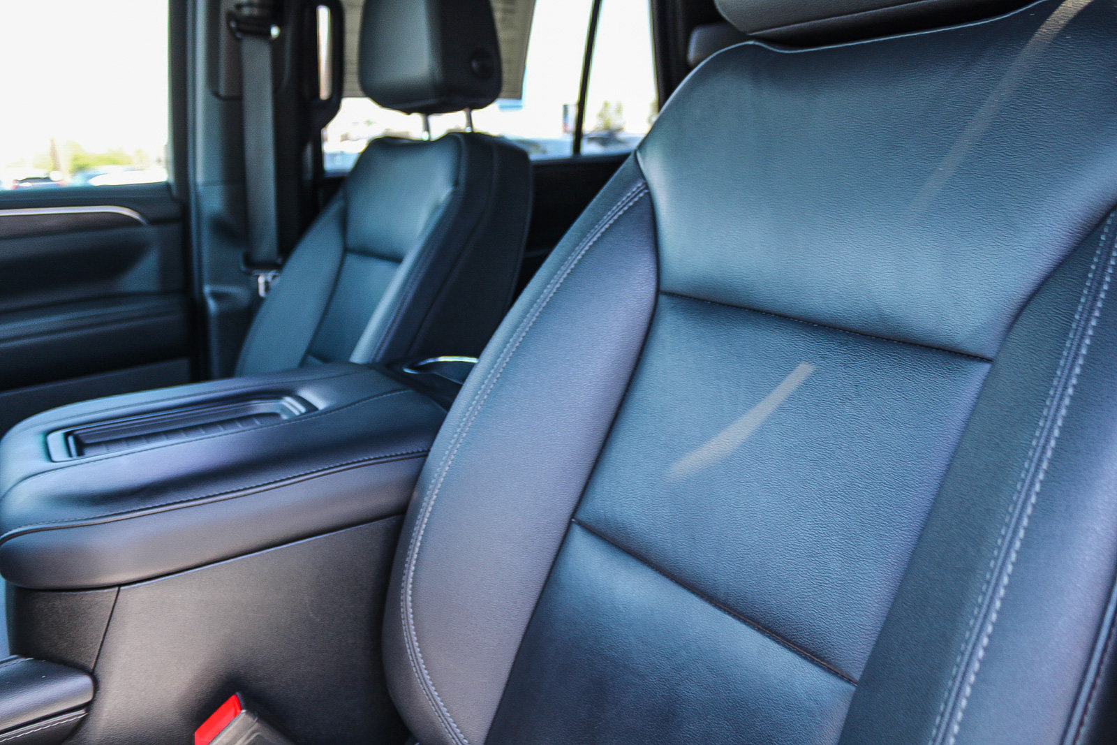 Used 2024 Chevrolet Tahoe LT AWD/4WD image 25