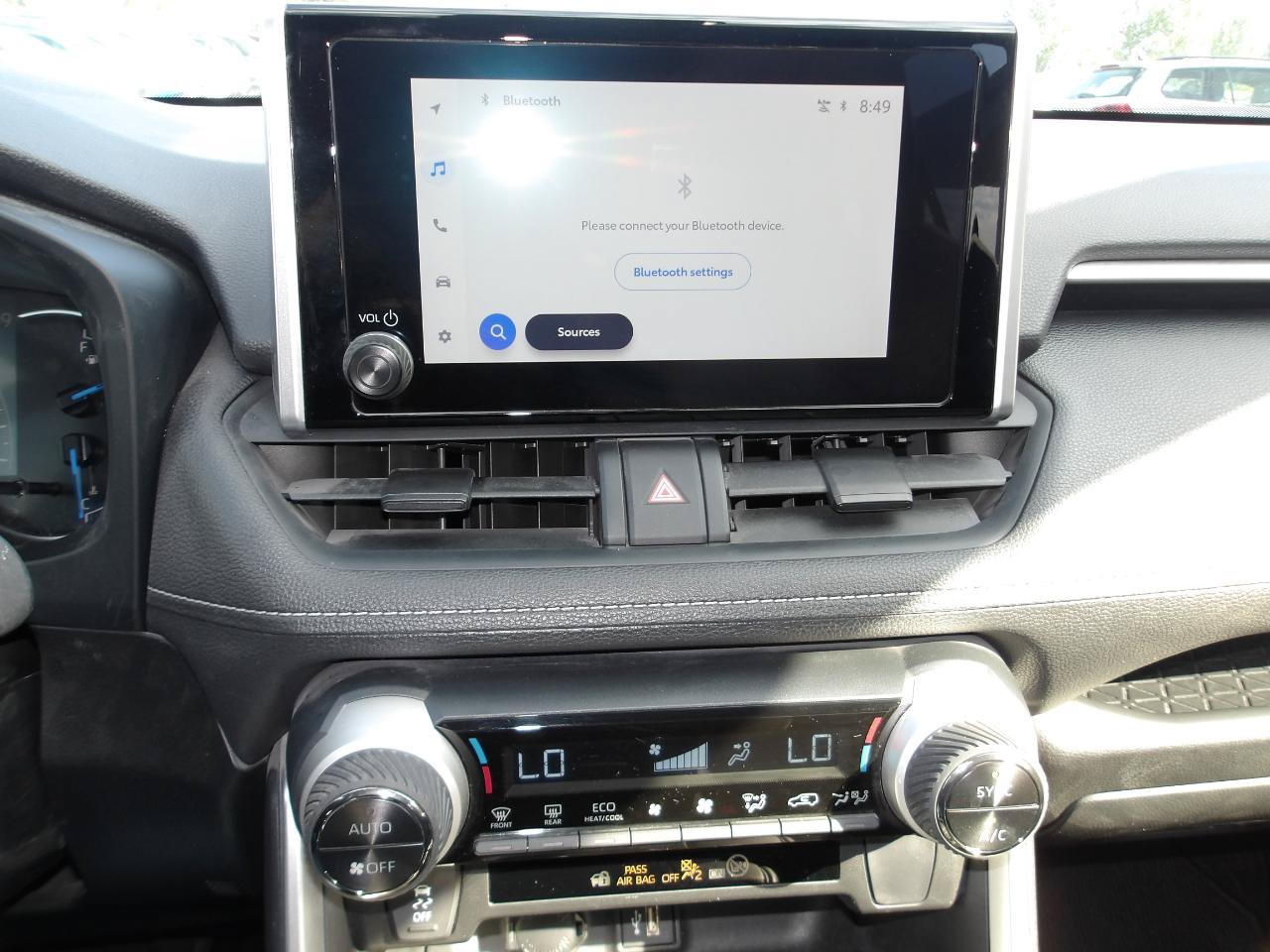 Used 2025 Toyota RAV4 LE AWD/4WD image 18