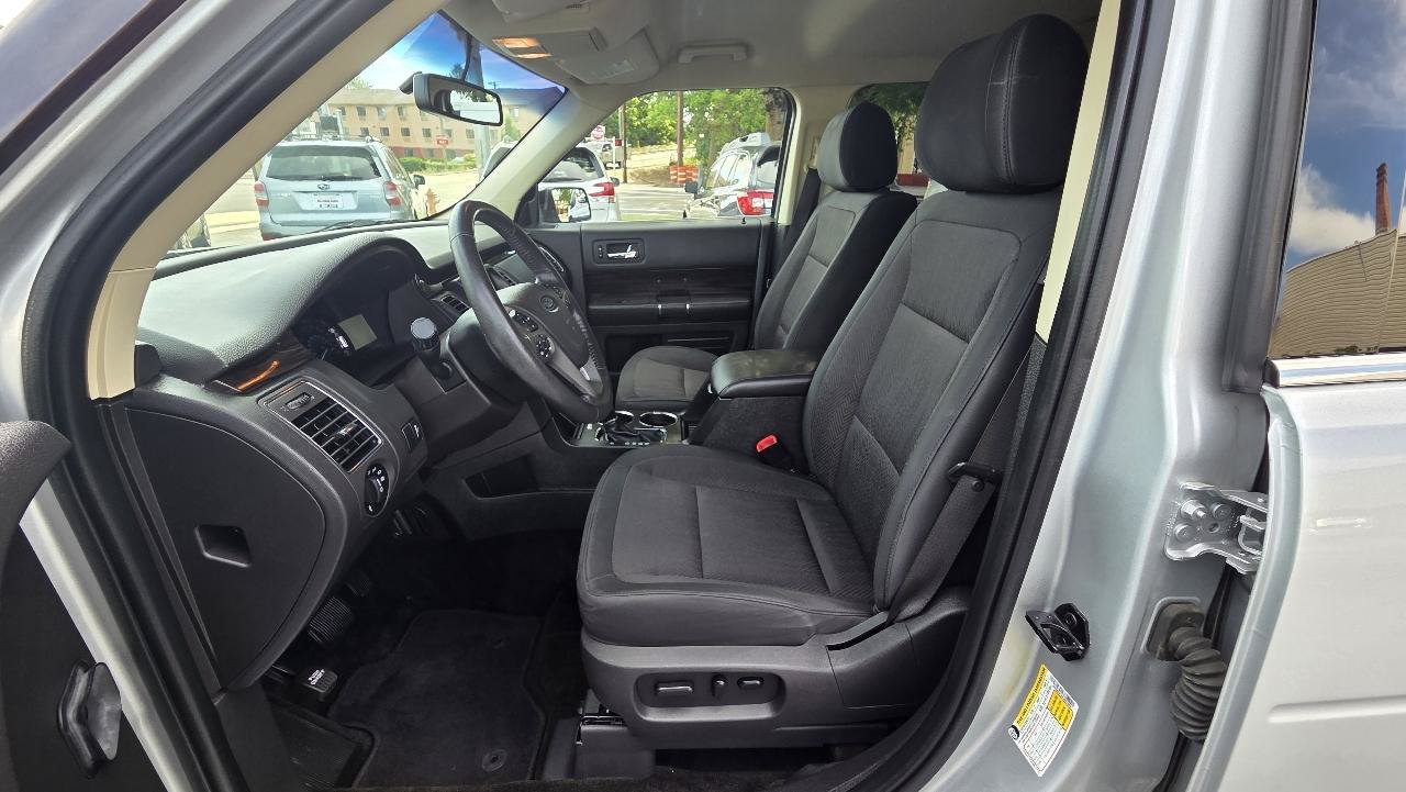 Used 2018 Ford Flex SEL AWD/4WD image 13