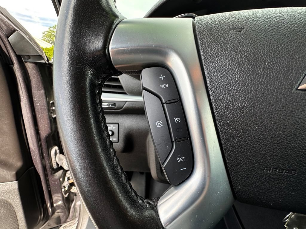 Used 2017 Chevrolet Traverse LT w/ Style and Technology Package AWD/4WD image 36