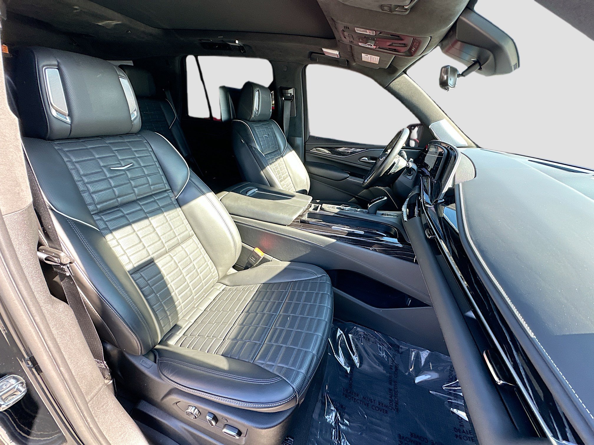 Used 2023 Cadillac Escalade V w/ LPO, Floor Liner Package image 33