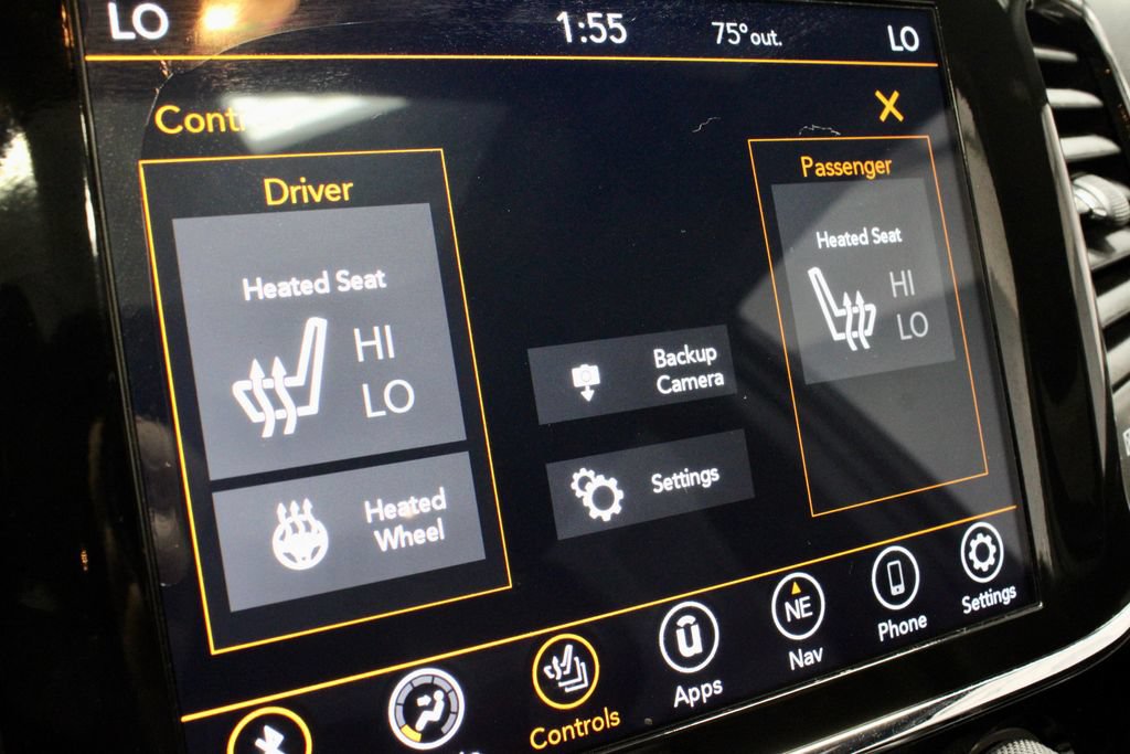 Used 2021 Jeep Grand Cherokee Limited AWD/4WD image 5