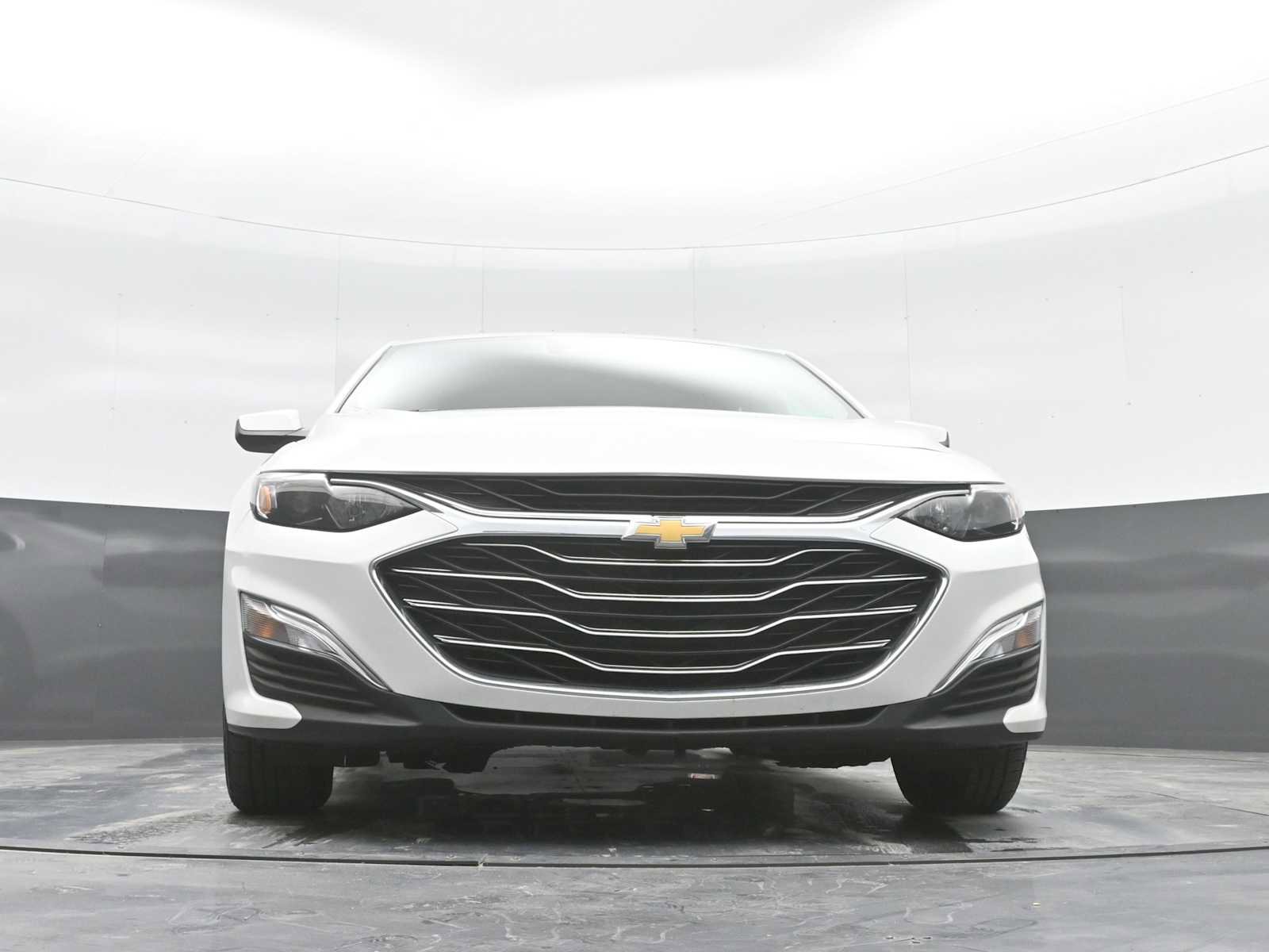 Used 2022 Chevrolet Malibu LS w/ Driver Confidence Package II image 30