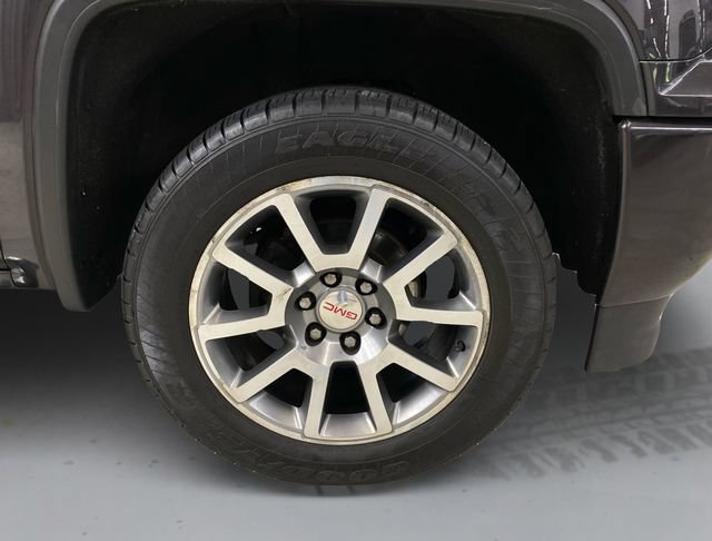 Used 2016 GMC Sierra 1500 Denali w/ Enhanced Driver Alert Package AWD/4WD image 16