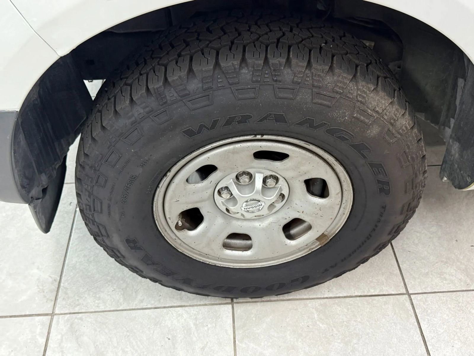 Used 2013 Nissan Frontier S image 27