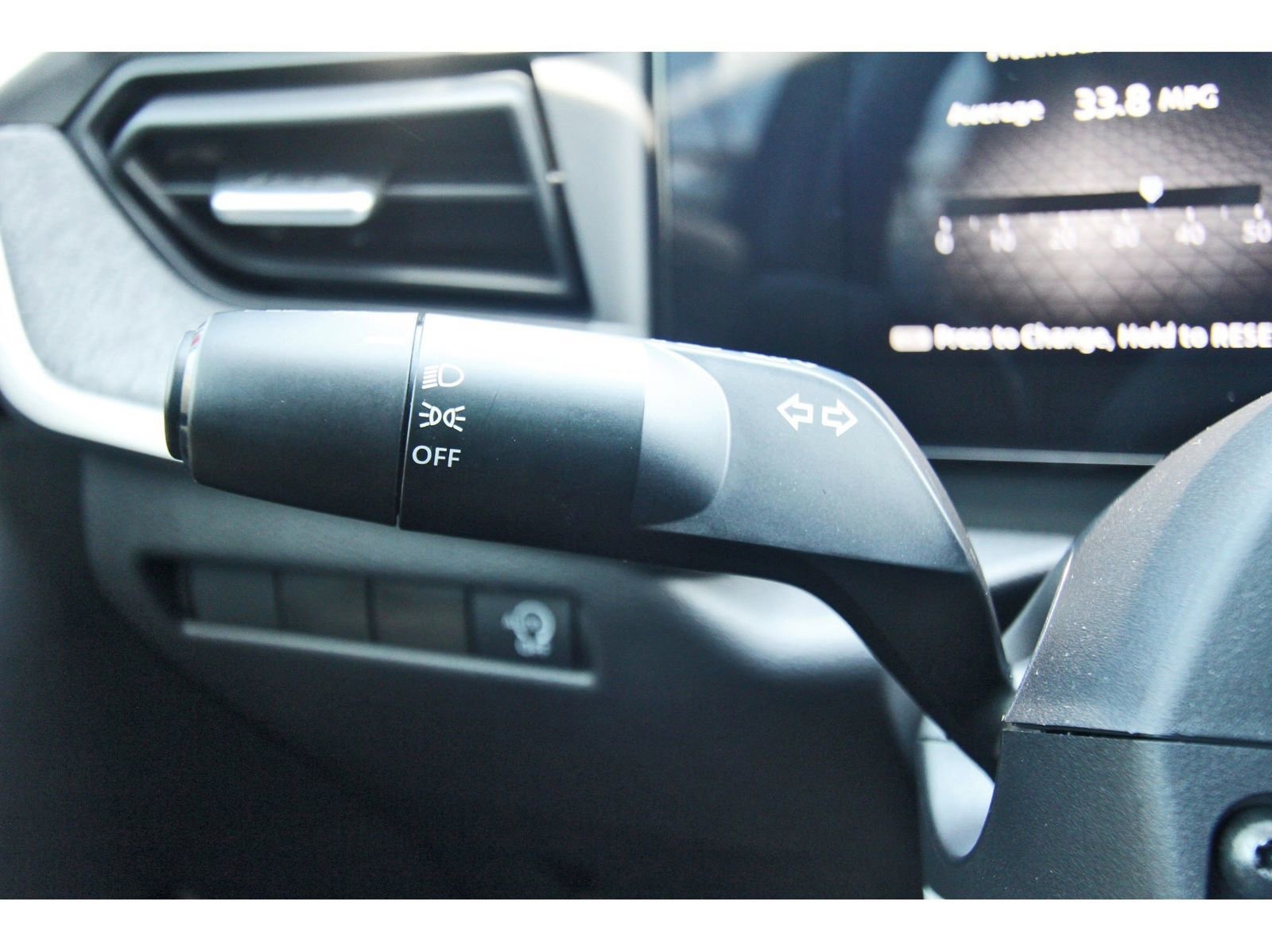 Certified 2025 Nissan Kicks SV image 20