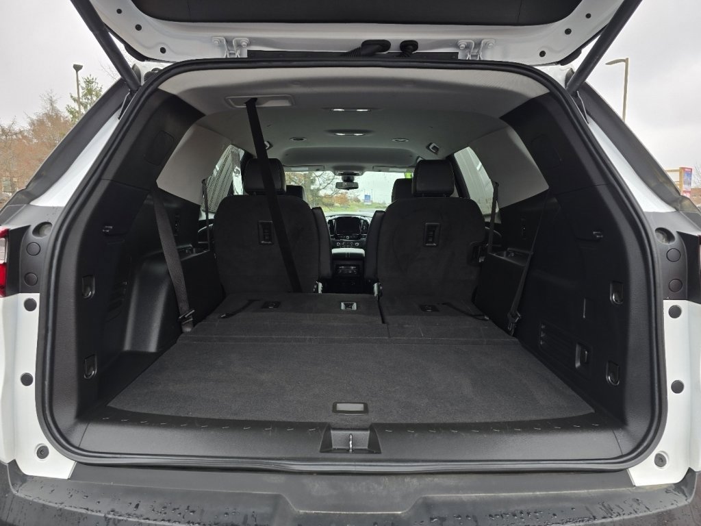 Certified 2021 Chevrolet Traverse RS w/ LPO, Cargo Package image 18