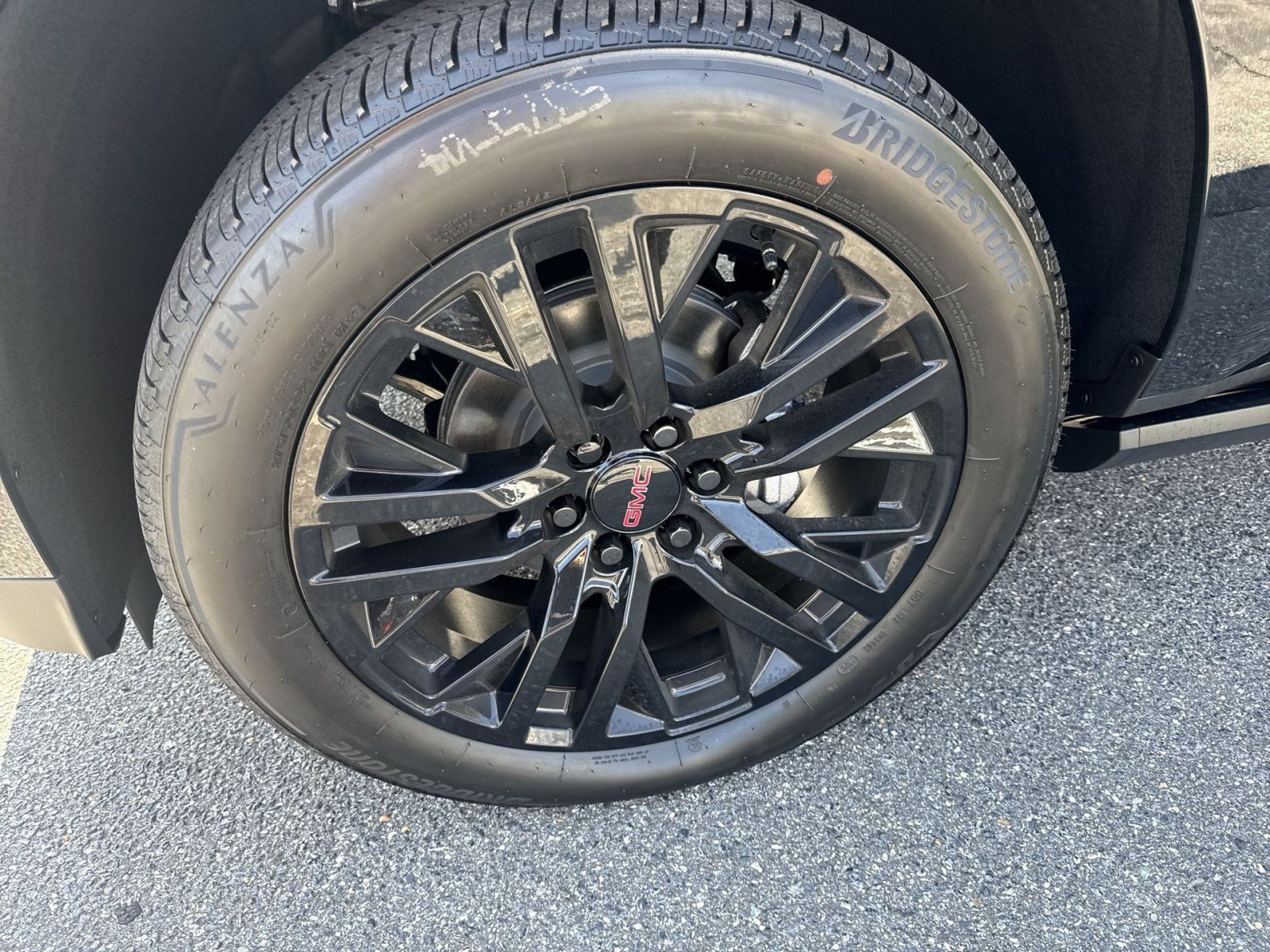 New 2026 GMC Yukon Denali w/ Sun & Power Step Package AWD/4WD image 10