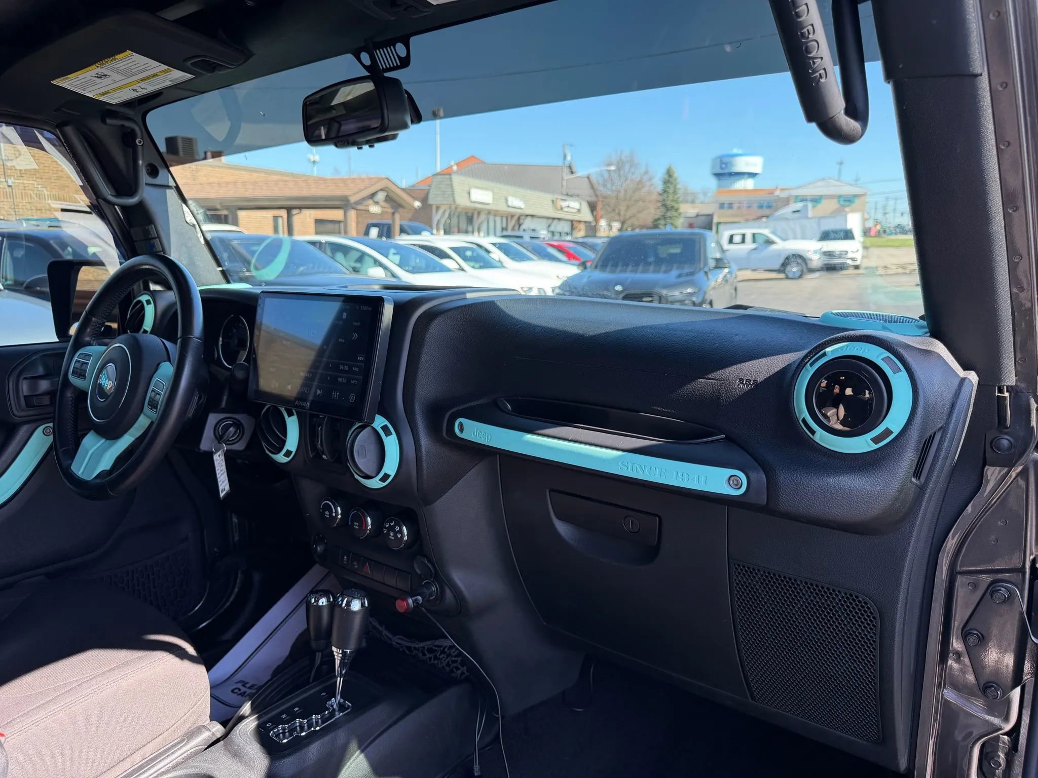 Used 2018 Jeep Wrangler Unlimited Sport S image 15