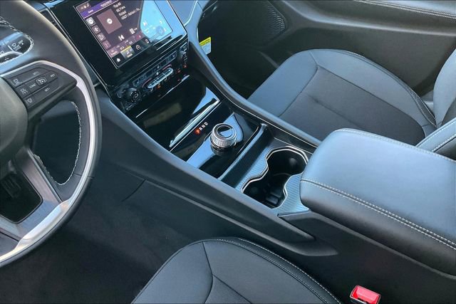 New 2025 Jeep Grand Cherokee Laredo X w/ Luxury Tech Group I image 7