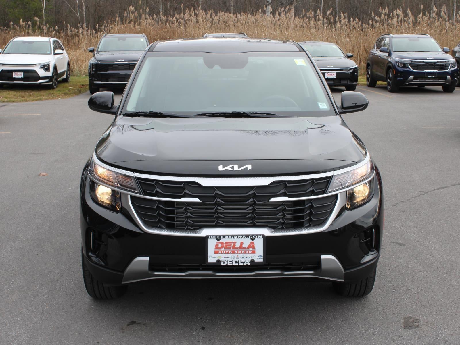 New 2026 Kia Seltos LX image 2