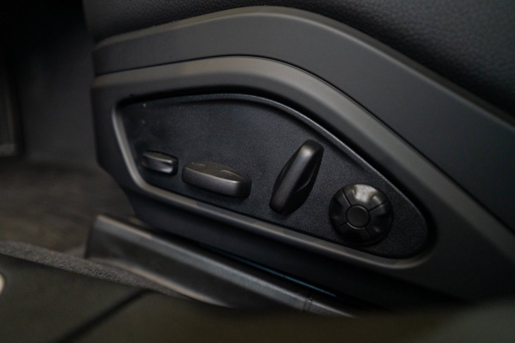 New 2025 Porsche Panamera 4 image 19