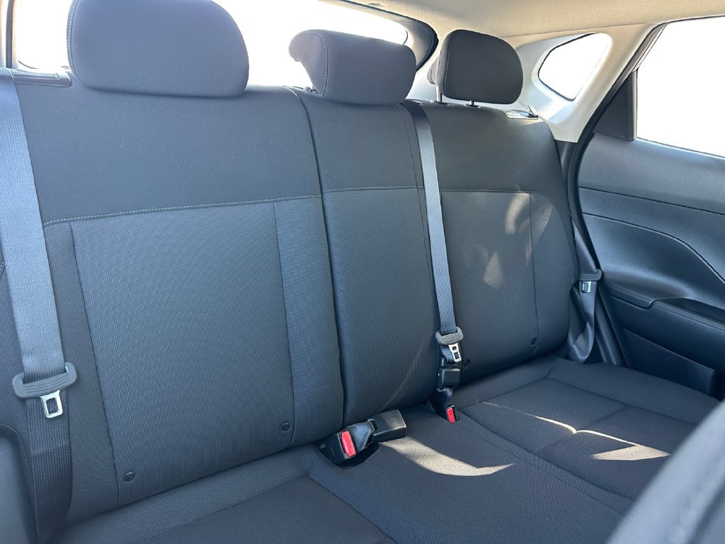 New 2027 Hyundai Kona SE FWD image 22