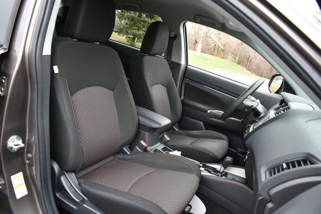 Used 2019 Mitsubishi Outlander Sport ES image 27