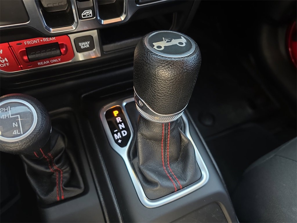 Used 2019 Jeep Wrangler Unlimited Rubicon w/ Cold Weather Group image 19