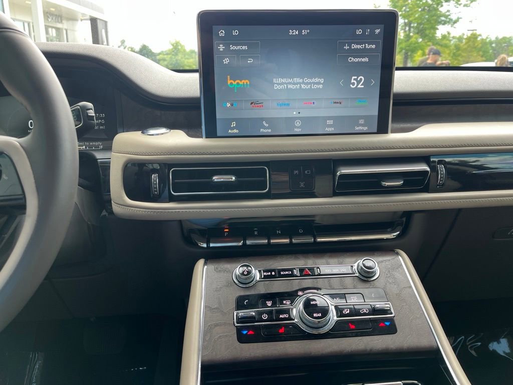 Used 2020 Lincoln Aviator Reserve AWD/4WD image 31