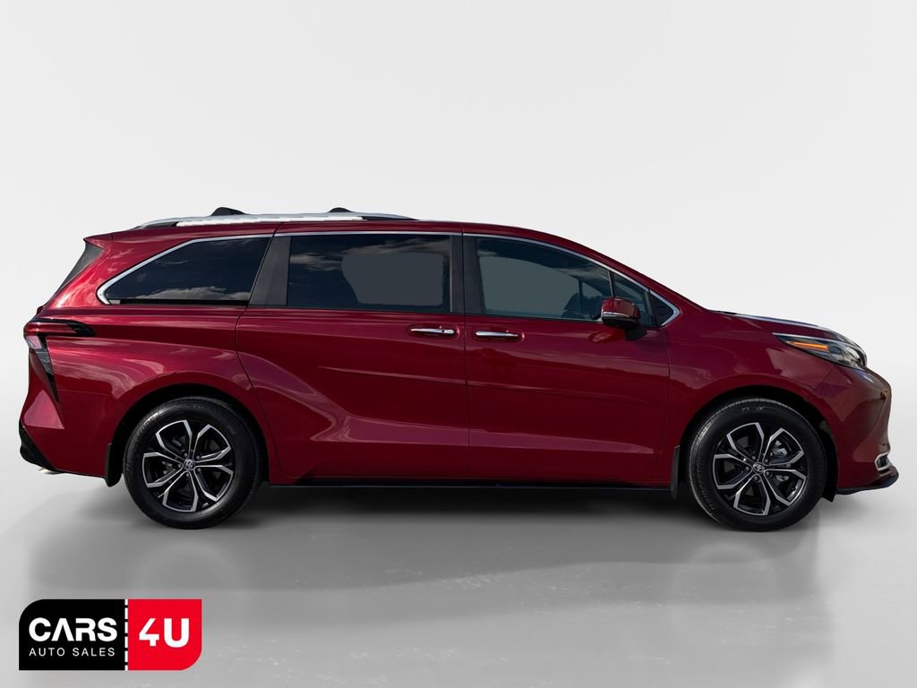 Used 2025 Toyota Sienna Platinum AWD/4WD image 8