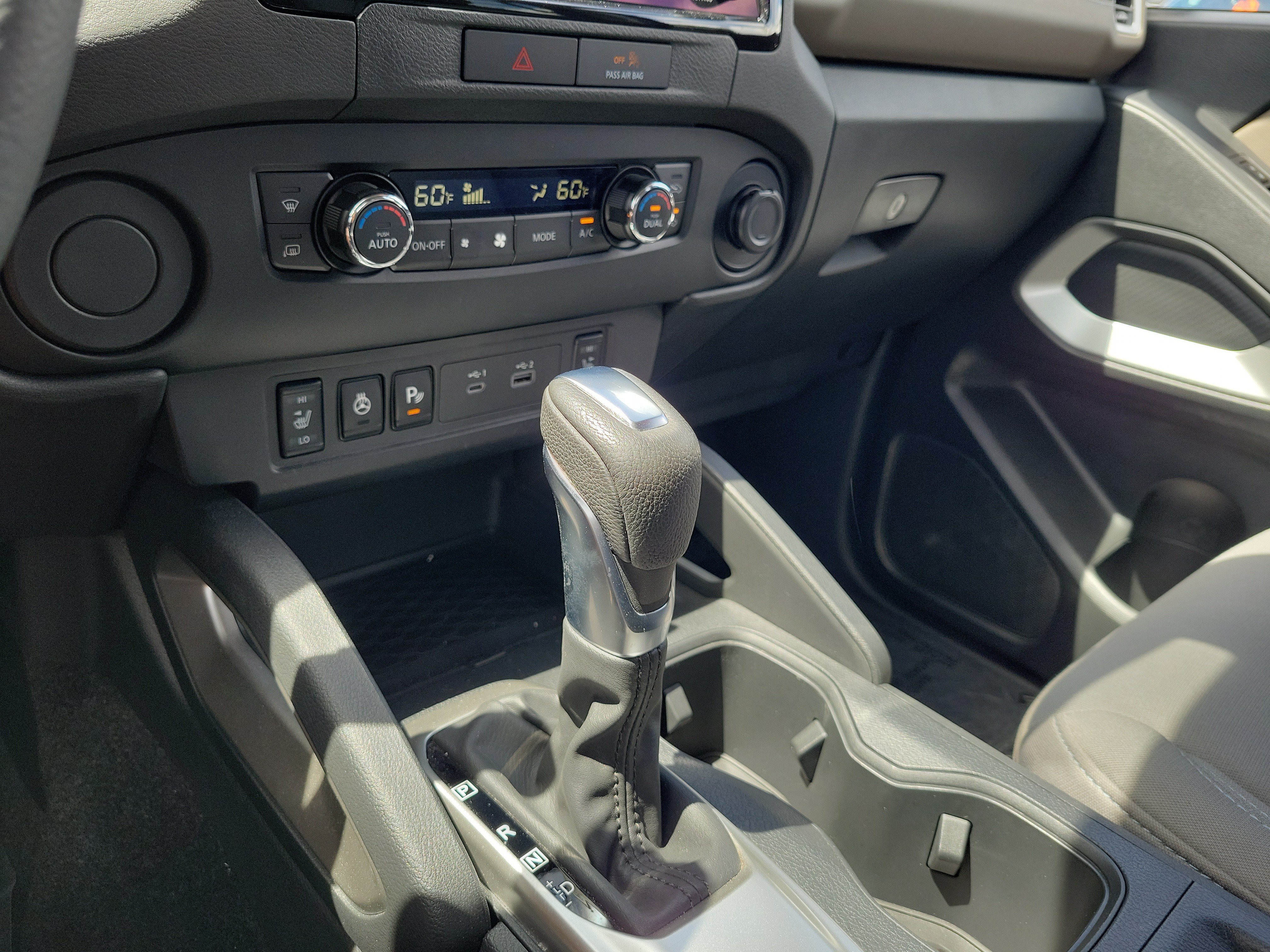 Used 2022 Nissan Frontier SV RWD image 27
