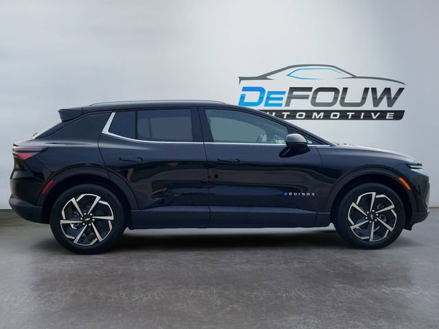 New 2026 Chevrolet Equinox EV LT image 2