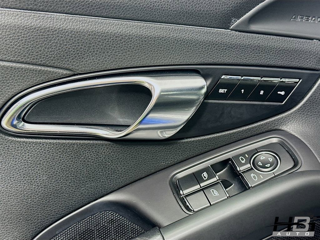 Used 2016 Porsche Boxster S RWD image 14