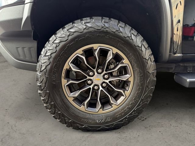 Used 2019 Chevrolet Colorado ZR2 image 14