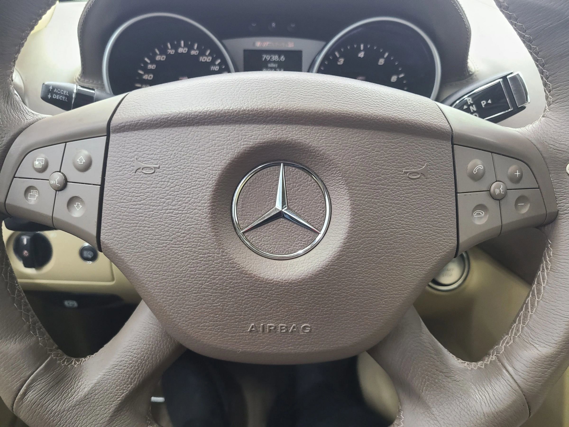 Used 2007 Mercedes-Benz ML 63 AMG 4MATIC image 30