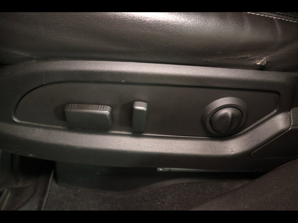 Used 2017 Buick Enclave Leather AWD/4WD image 12