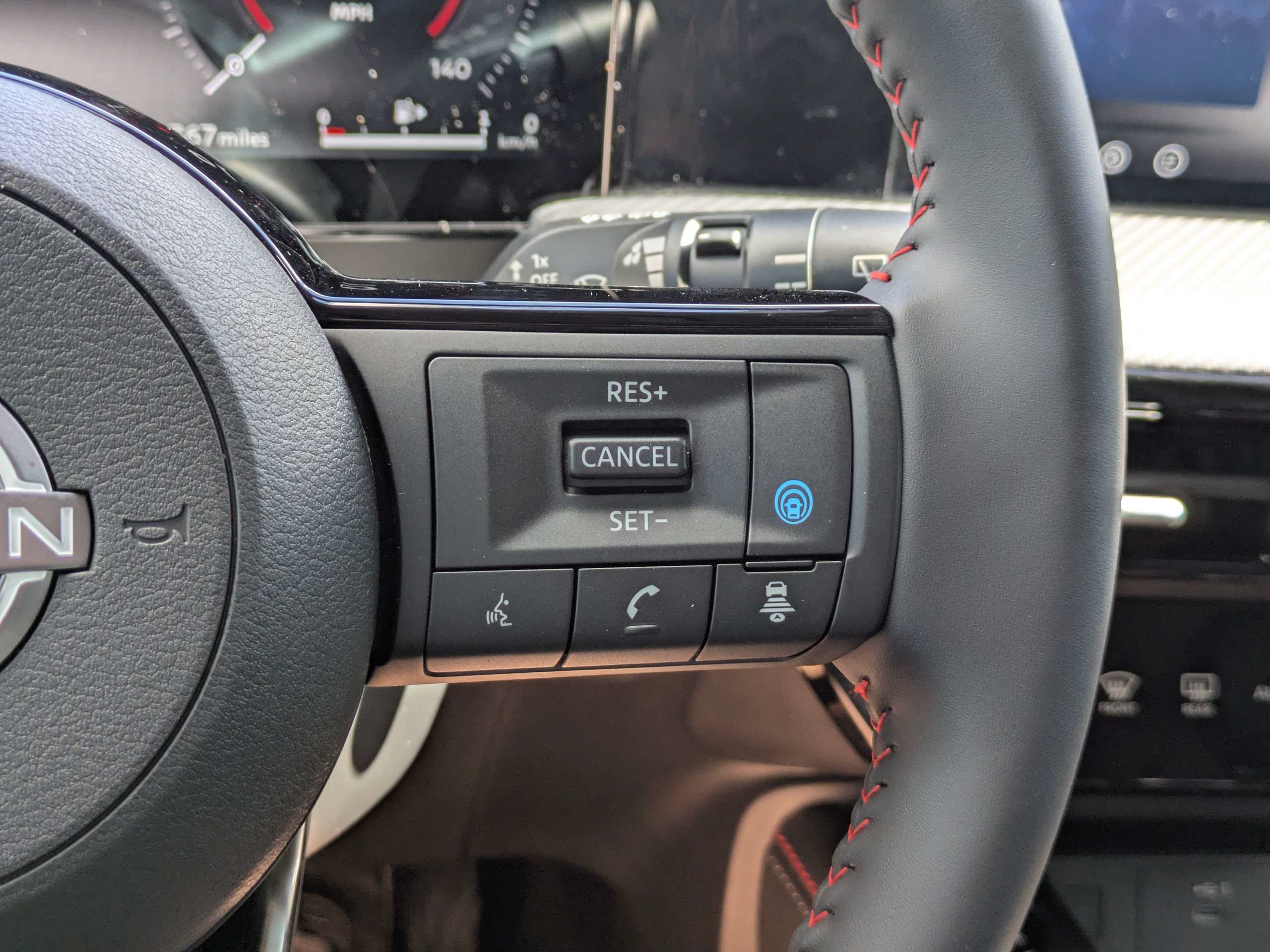 New 2027 Nissan Kicks SR FWD image 27