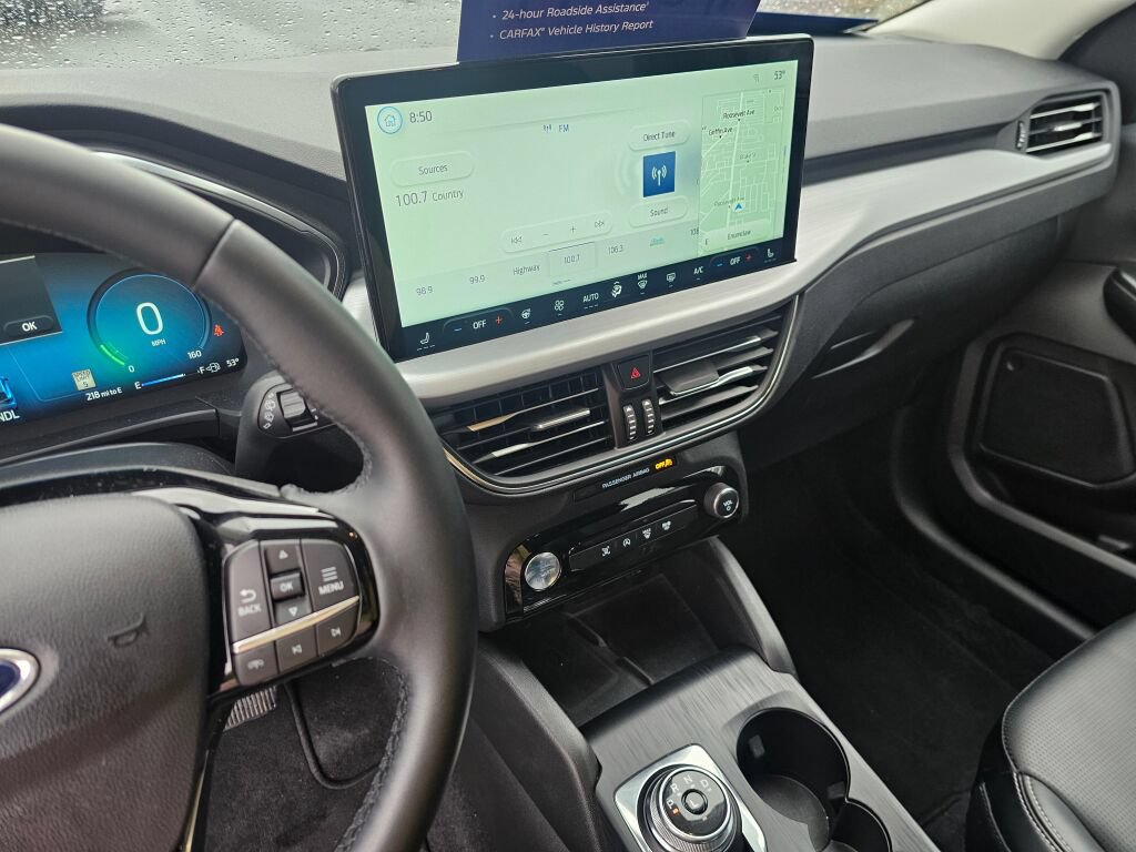 Certified 2025 Ford Escape Platinum AWD/4WD image 21