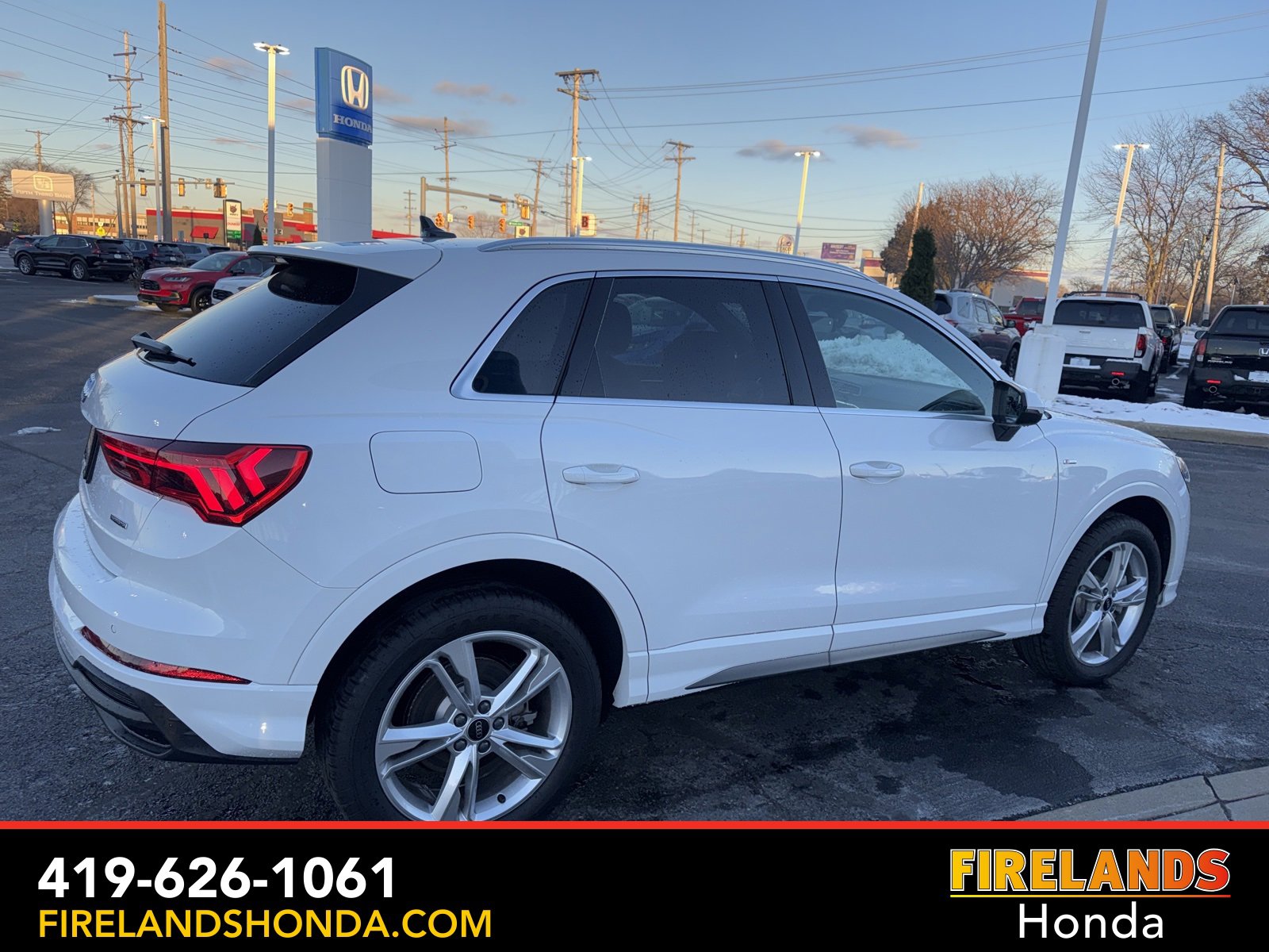 Used 2024 Audi Q3 2.0T Premium Plus image 5