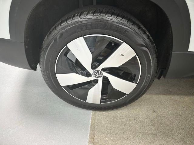 Certified 2023 Volkswagen Taos S w/ Driver Assistance Package AWD/4WD image 18