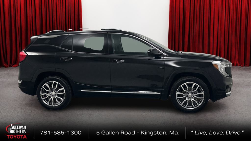 Used 2023 GMC Terrain Denali image 4
