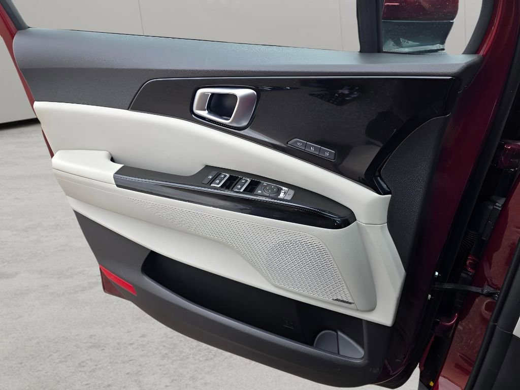 Used 2024 Kia Carnival SX Prestige FWD image 15