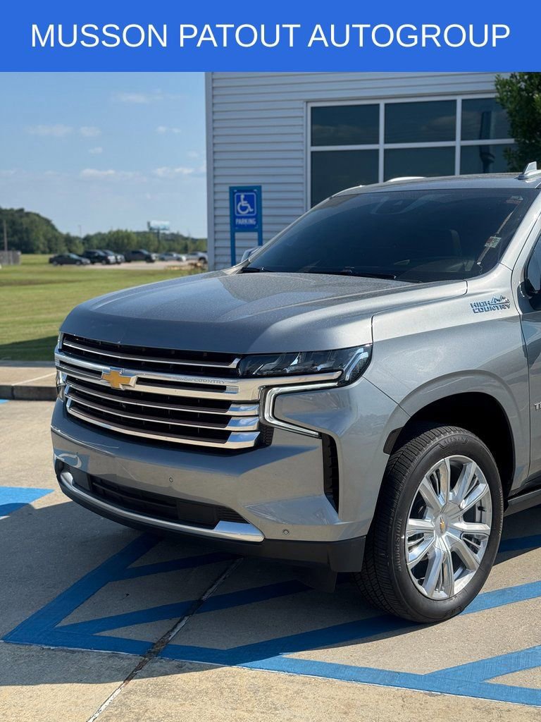 Used 2023 Chevrolet Tahoe High Country image 2